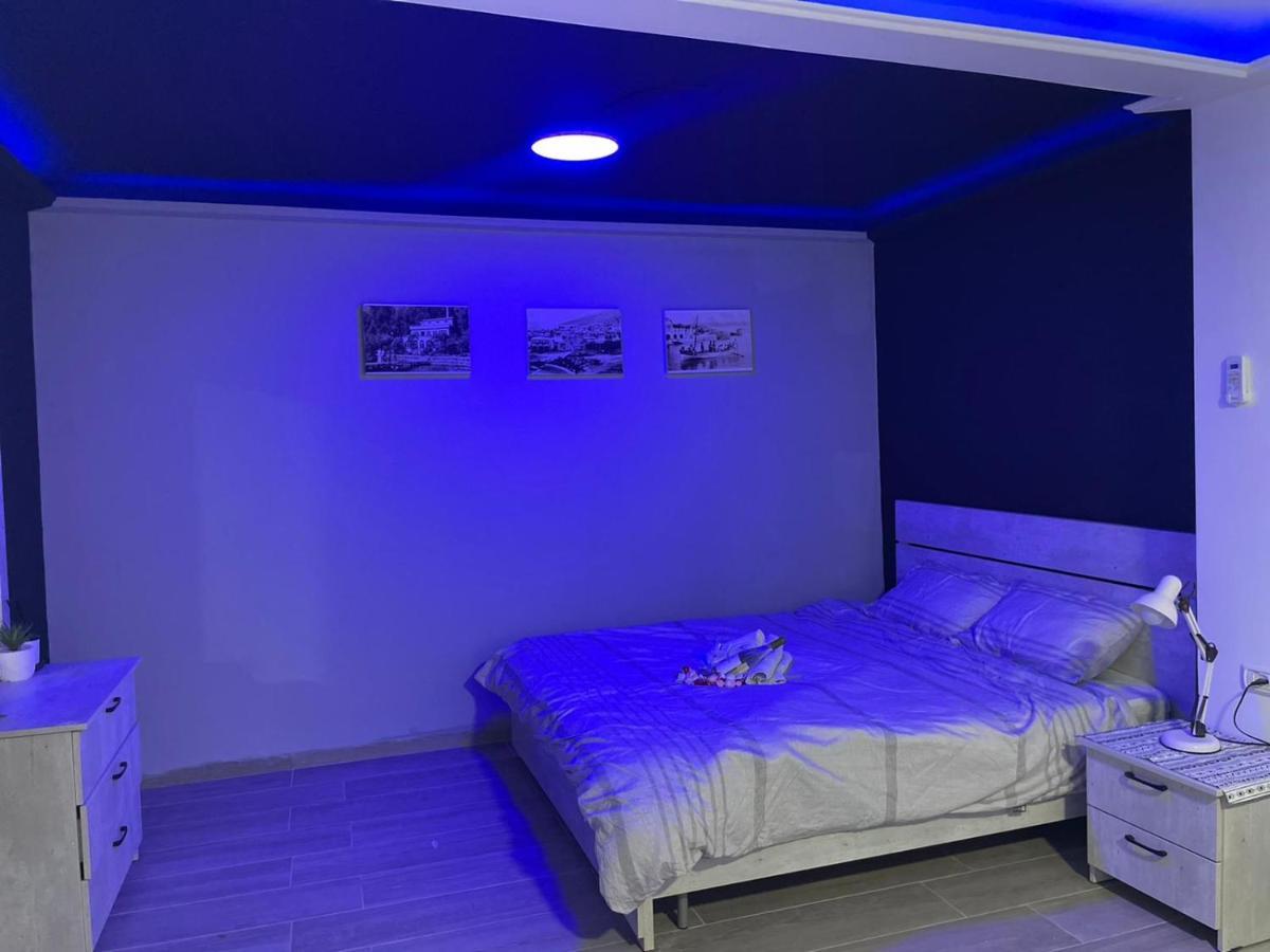 חדרי לייבל Label Rooms Blue & Red Tyberiada Zewnętrze zdjęcie
